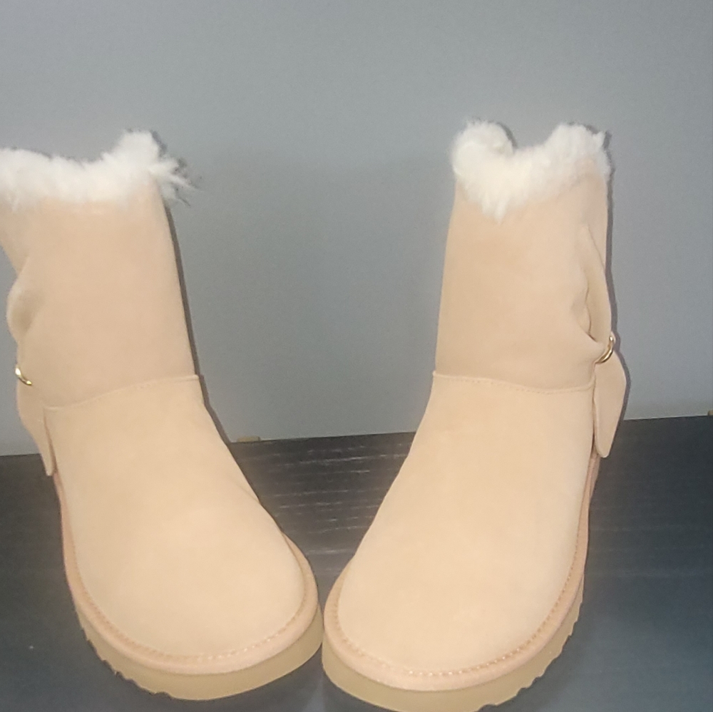 UGG Mini Twist Arroyo Boot - Picture 6 of 8